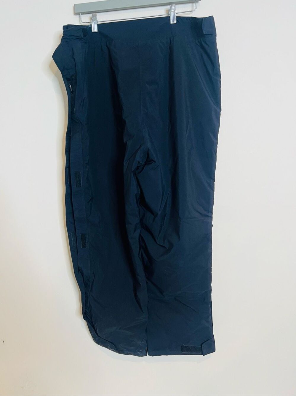 L.L. Bean Men's Black Snow Ski Pants Breakaway Zipper Hook and Loop Sides Sz XL